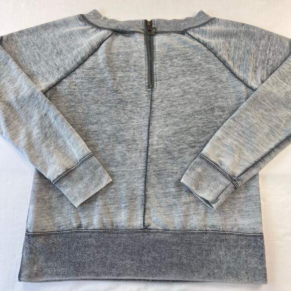 Roxy Women’s Sweatshirt Heather Gray Long Sleeve Back 1/4 heart Zip Sz Large - Picture 2 of 7